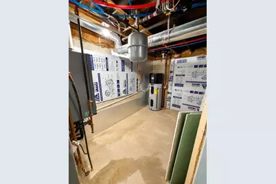 111-113 Bay, Springfield, MA 01109 - Photo 25