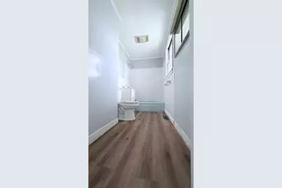 111-113 Bay, Springfield, MA 01109 - Photo 11