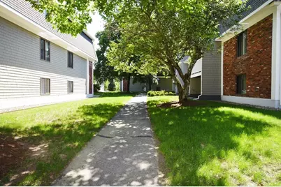 220 Bedford St #F4, Bridgewater, MA 02324 - Photo 5