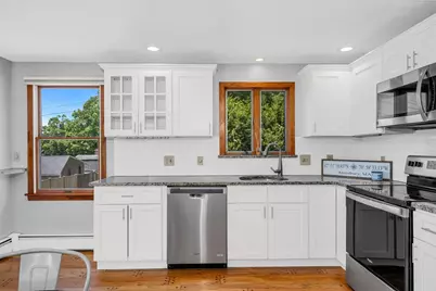 11 Beech Ln, Amesbury, MA 01913 - Photo 3