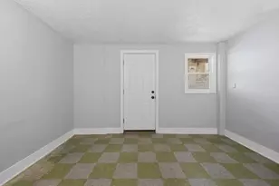 108 Marlborough St, Chelsea, MA 02150 - Photo 27