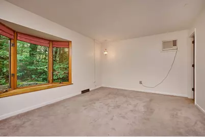 15 Red Fox Ln, Amherst, MA 01002 - Photo 11