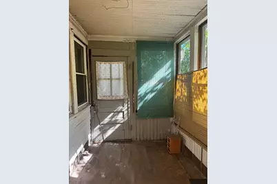 47 Ward Street, Chicopee, MA 01020 - Photo 11