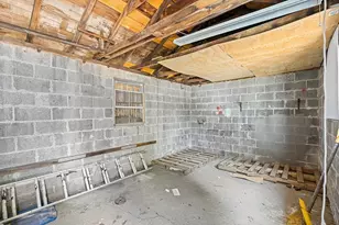 386 Thacher St, Attleboro, MA 02703 - Photo 27