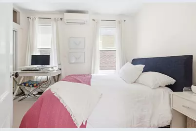530-532 E Sixth Street #3, Boston, MA 02127 - Photo 9