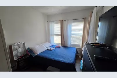74 Wordsworth St, Revere, MA 02151 - Photo 11