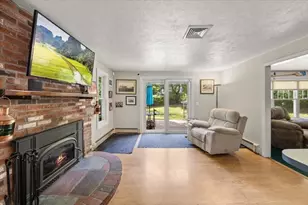 115 Springhill Ave, Bridgewater, MA 02324 - Photo 5