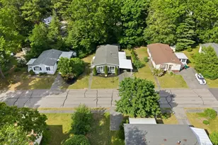 4 Liberty St, West Bridgewater, MA 02379 - Photo 25