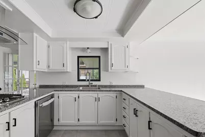 4 Liberty Street, West Bridgewater, MA 02379 - Photo 7