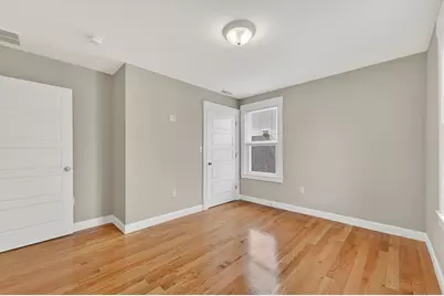 42 Almont St #2L, Medford, MA 02155 - Photo 3