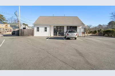 655 Saw Mill Brook Pkwy #E, Newton, MA 02459 - Photo 5