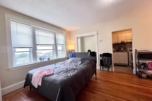 1607 Commonwealth Ave, Boston, MA 02135 - Photo 3