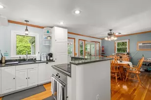 12 Ruby Rd, Saugus, MA 01906 - Photo 7