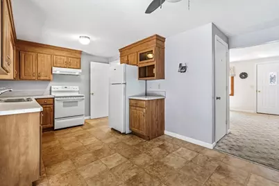 83 Strong St, Easthampton, MA 01027 - Photo 15