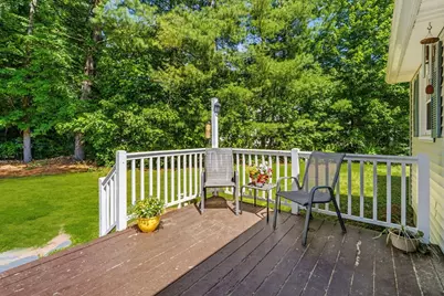 83 Strong St, Easthampton, MA 01027 - Photo 9