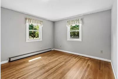 83 Strong St, Easthampton, MA 01027 - Photo 19