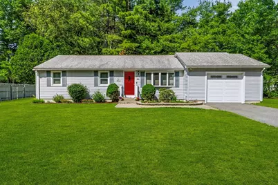 83 Strong St, Easthampton, MA 01027 - Photo 1