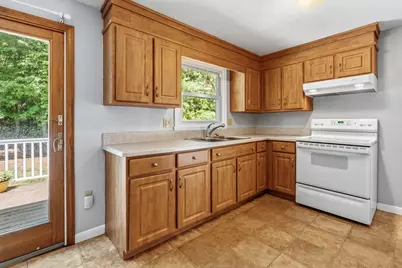 83 Strong St, Easthampton, MA 01027 - Photo 13