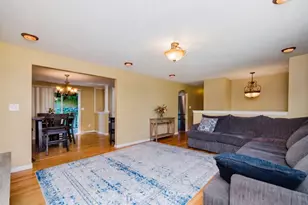 12 Sunset Dr, Milford, MA 01757 - Photo 3