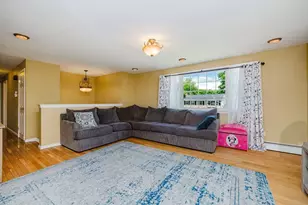 12 Sunset Dr, Milford, MA 01757 - Photo 5