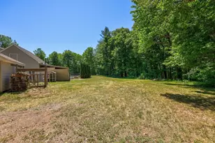 27 Davis St, Rutland, MA 01543 - Photo 13