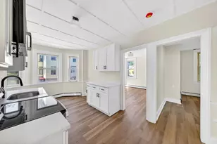233 Maxfield St, New Bedford, MA 02740 - Photo 3