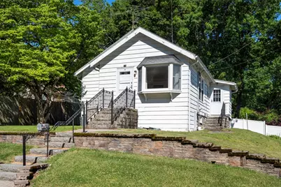 14 Saybrook Rd, Worcester, MA 01604 - Photo 1