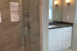 408 E 8th St, Boston, MA 02127 - Photo 23