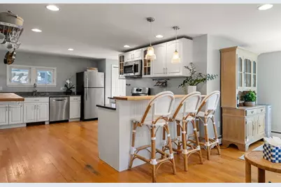 58 Bay View Ave, Quincy, MA 02169 - Photo 9