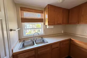 326 Thacher St, Attleboro, MA 02703 - Photo 15