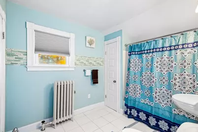 232 Mt Pleasant, Fall River, MA 02720 - Photo 17