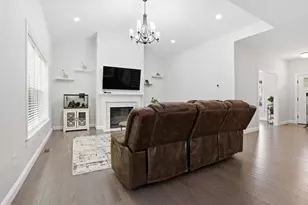 11 Lilac Ave, Bellingham, MA 02019 - Photo 3
