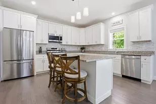 11 Lilac Ave, Bellingham, MA 02019 - Photo 5