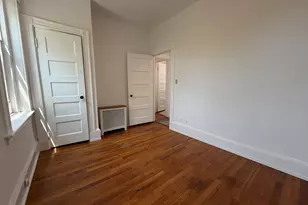 7 Grove St, Boston, MA 02114 - Photo 11