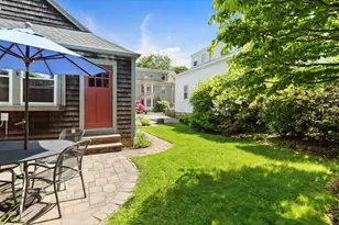 34 Pearl St, Marblehead, MA 01945 - Photo 37
