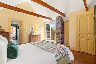 34 Pearl St, Marblehead, MA 01945 - Photo 27