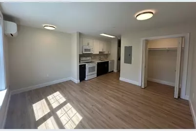 462 Main Street #Unit 3, Amherst, MA 01002 - Photo 3