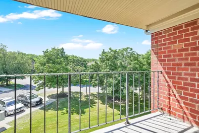 16 Maple Crest Cir #J, Holyoke, MA 01040 - Photo 3