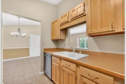 16 Maple Crest Cir #J, Holyoke, MA 01040 - Photo 19