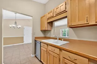 16 Maple Crest Cir, Holyoke, MA 01040 - Photo 19