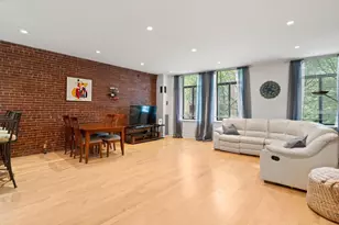 142 Commercial St, Boston, MA 02109 - Photo 1