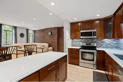 142 Commercial St #304, Boston, MA 02109 - Photo 9