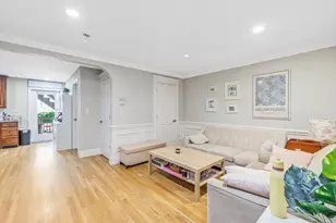 129 M St, Boston, MA 02127 - Photo 3