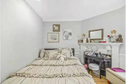 129 M St #1, Boston, MA 02127 - Photo 9