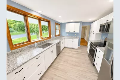 21 Center Street, Granby, MA 01033 - Photo 7