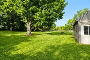 21 Center St, Granby, MA 01033 - Photo 21