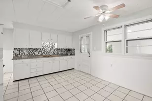 37 Wellman St, Beverly, MA 01915 - Photo 7