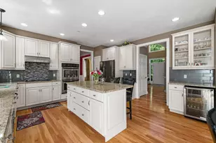 34 Beechwood Cir, Northborough, MA 01532 - Photo 23
