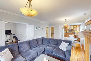 435 E 7th St, Boston, MA 02127 - Photo 13