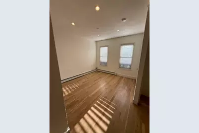 63 Middle St #1, Boston, MA 02127 - Photo 3